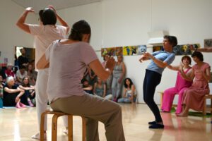 Theaterwerkstatt mit Schauspieltraining für Körper und Stimme